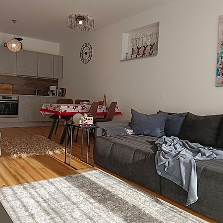Ferienwohnung Karasek Deluxe 사텐도르프 외부 사진