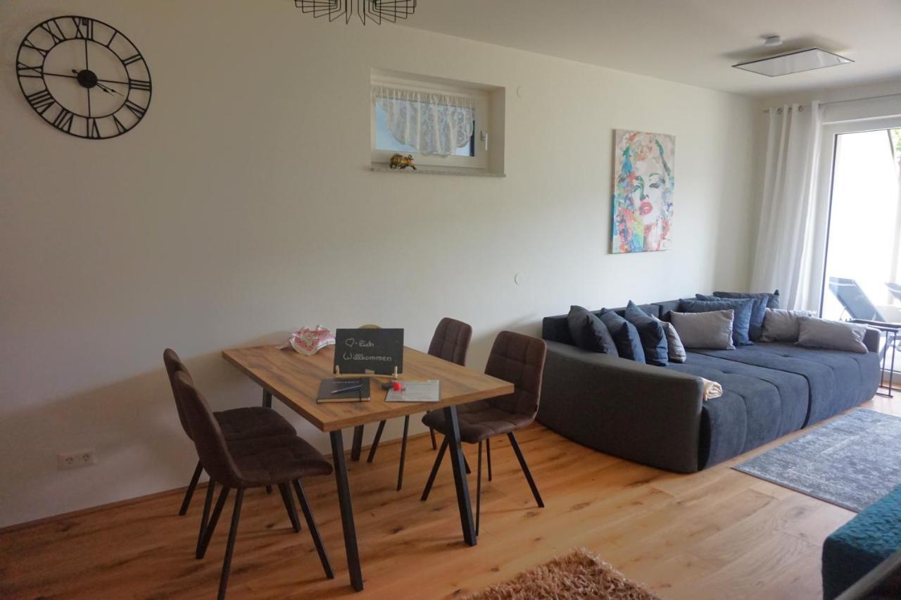 Ferienwohnung Karasek Deluxe 사텐도르프 외부 사진